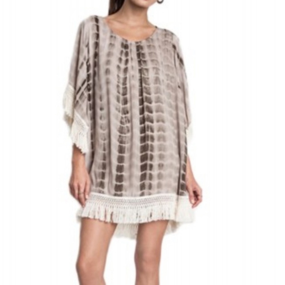 NWOT: Umgee shift dress with fringe